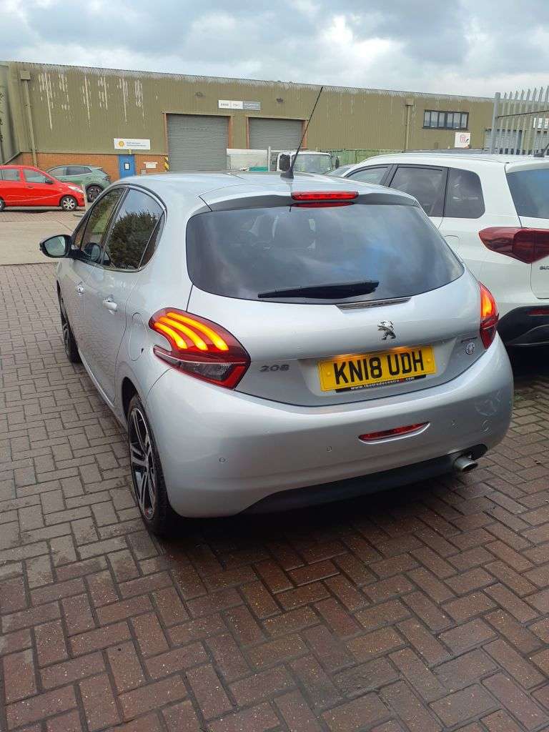 2018 PEUGEOT 208 2018 PEUGEOT 208