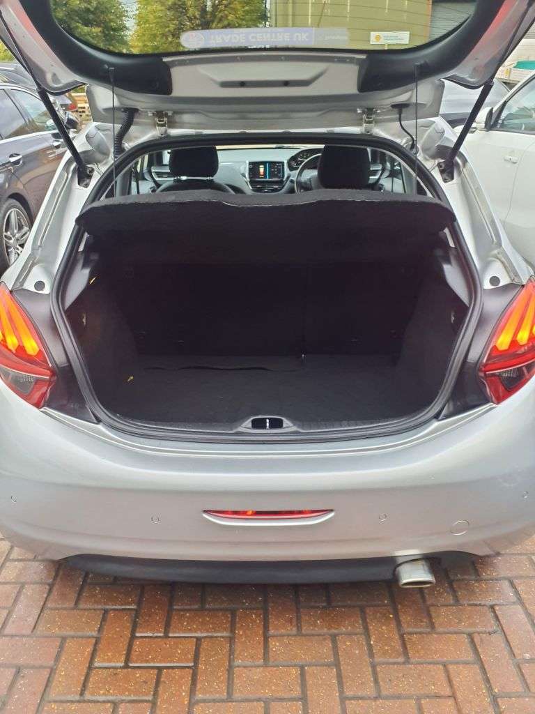 2018 PEUGEOT 208 2018 PEUGEOT 208