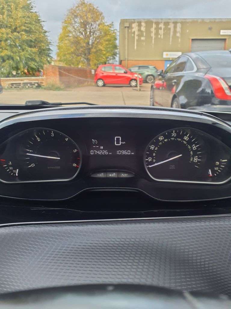 2018 PEUGEOT 208 2018 PEUGEOT 208