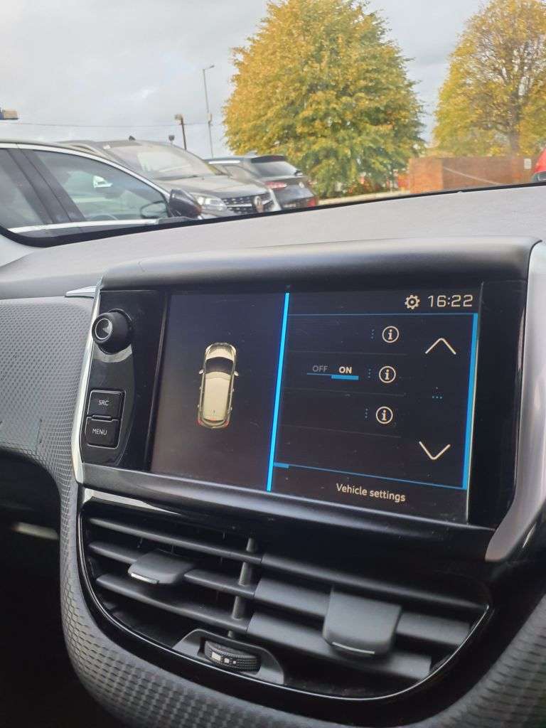 2018 PEUGEOT 208 2018 PEUGEOT 208