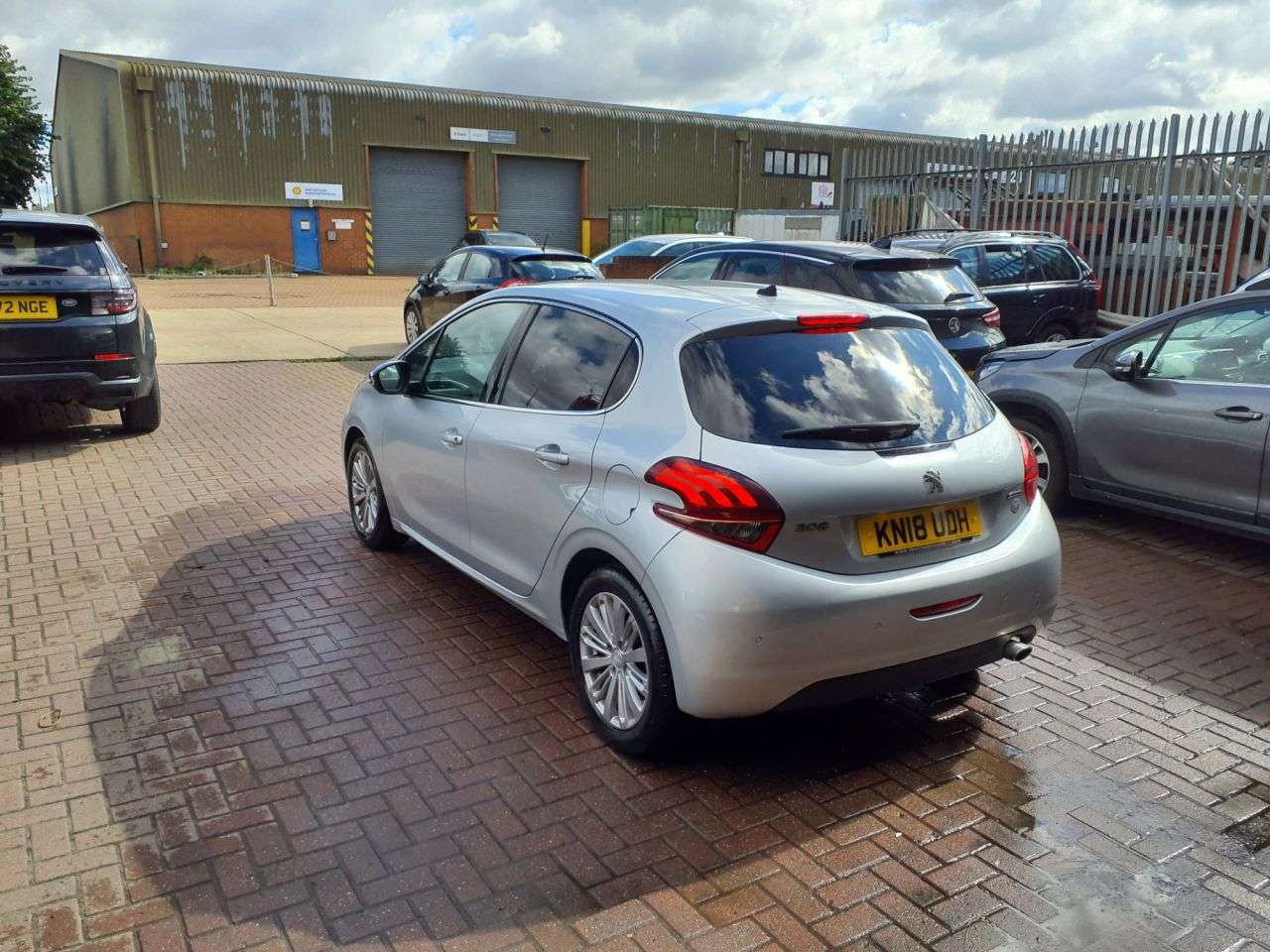 2018 PEUGEOT 208 2018 PEUGEOT 208
