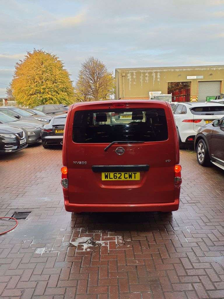 2012 NISSAN NV200 2012 NISSAN NV200