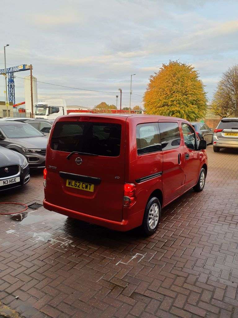 2012 NISSAN NV200 2012 NISSAN NV200