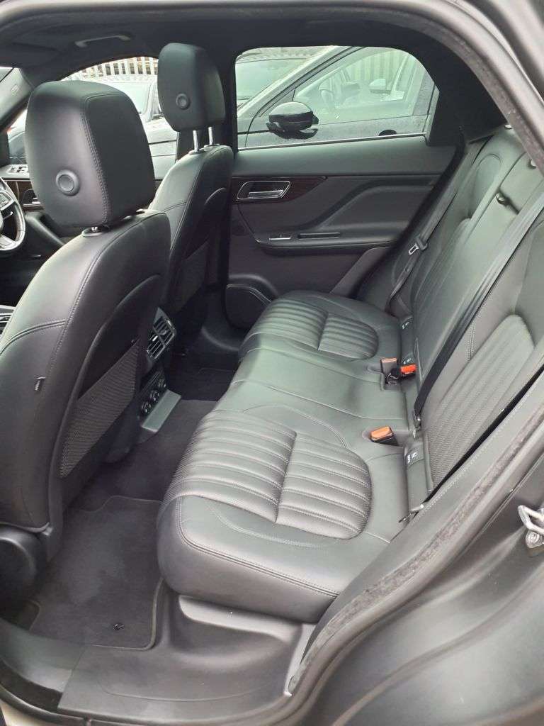 2017 JAGUAR F-PACE 2017 JAGUAR F-PACE