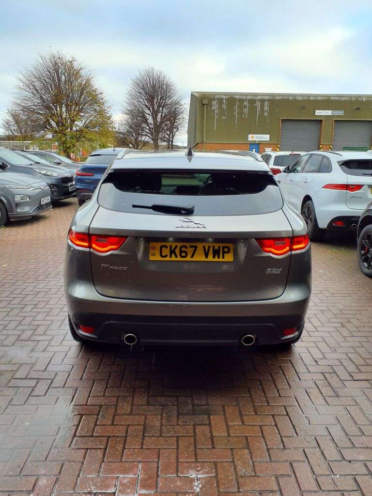 2017 JAGUAR F-PACE 2017 JAGUAR F-PACE