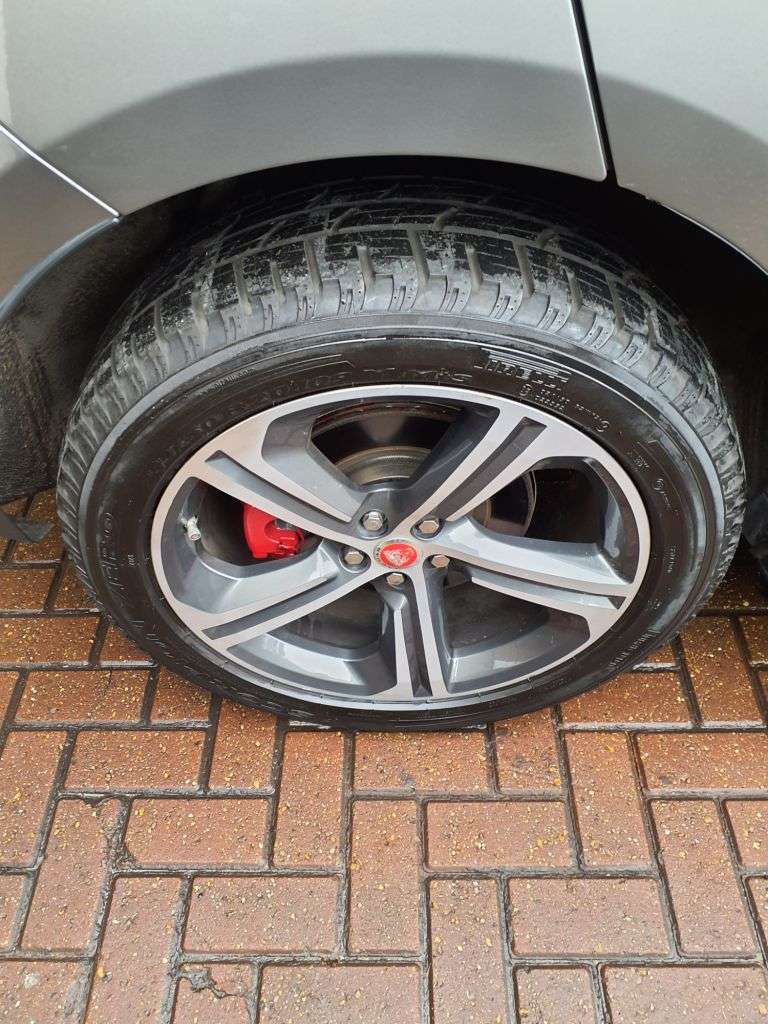 2017 JAGUAR F-PACE 2017 JAGUAR F-PACE