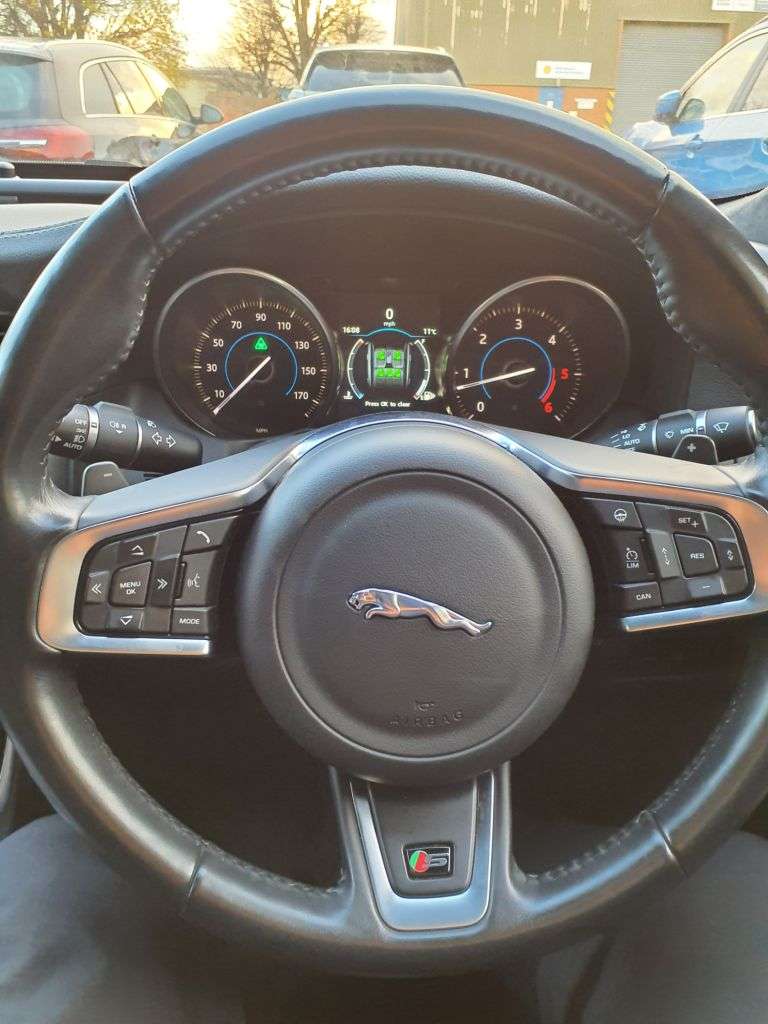 2016 JAGUAR XF 2016 JAGUAR XF