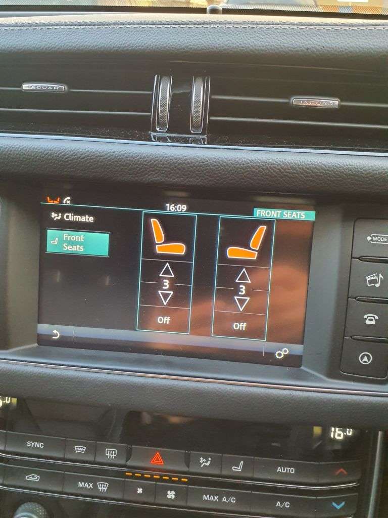 2016 JAGUAR XF 2016 JAGUAR XF