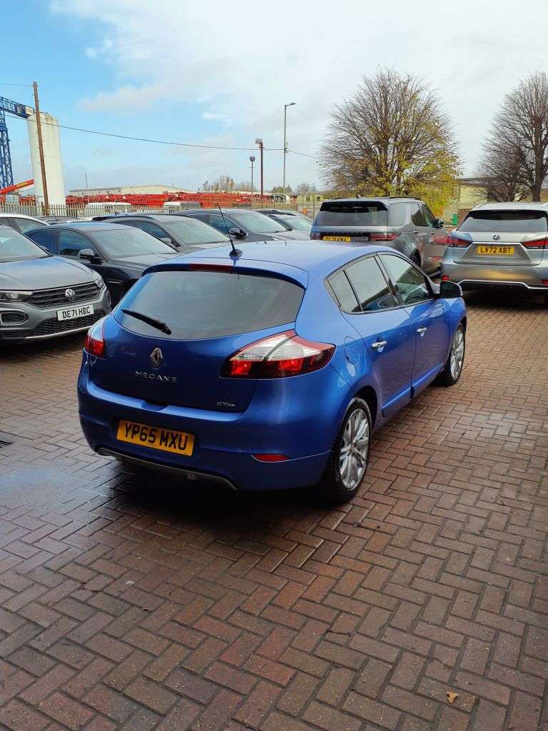 2015 RENAULT MEGANE 2015 RENAULT MEGANE