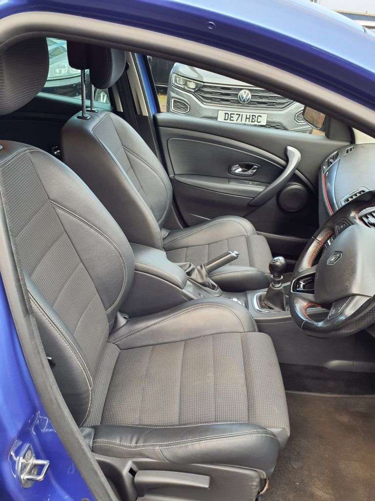 2015 RENAULT MEGANE 2015 RENAULT MEGANE