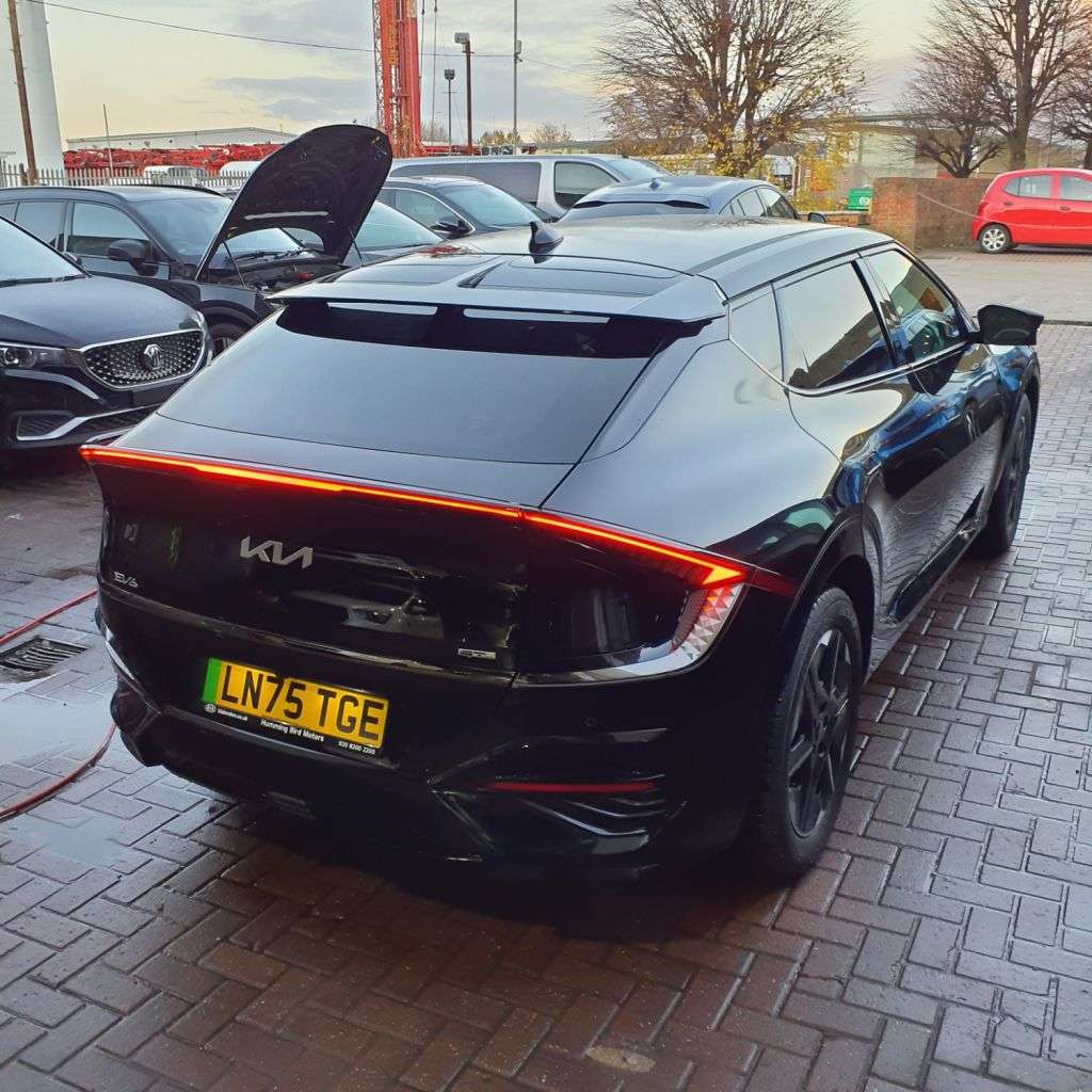 2025 KIA EV6 2025 KIA EV6