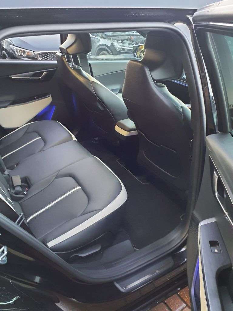 2025 KIA EV6 2025 KIA EV6