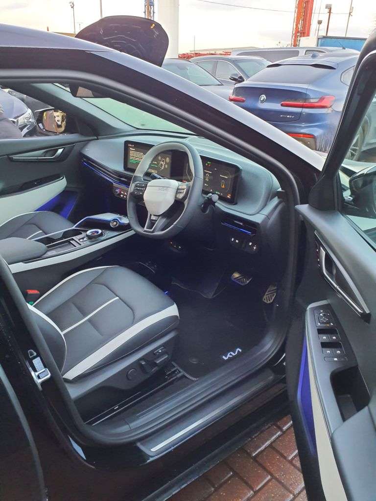 2025 KIA EV6 2025 KIA EV6