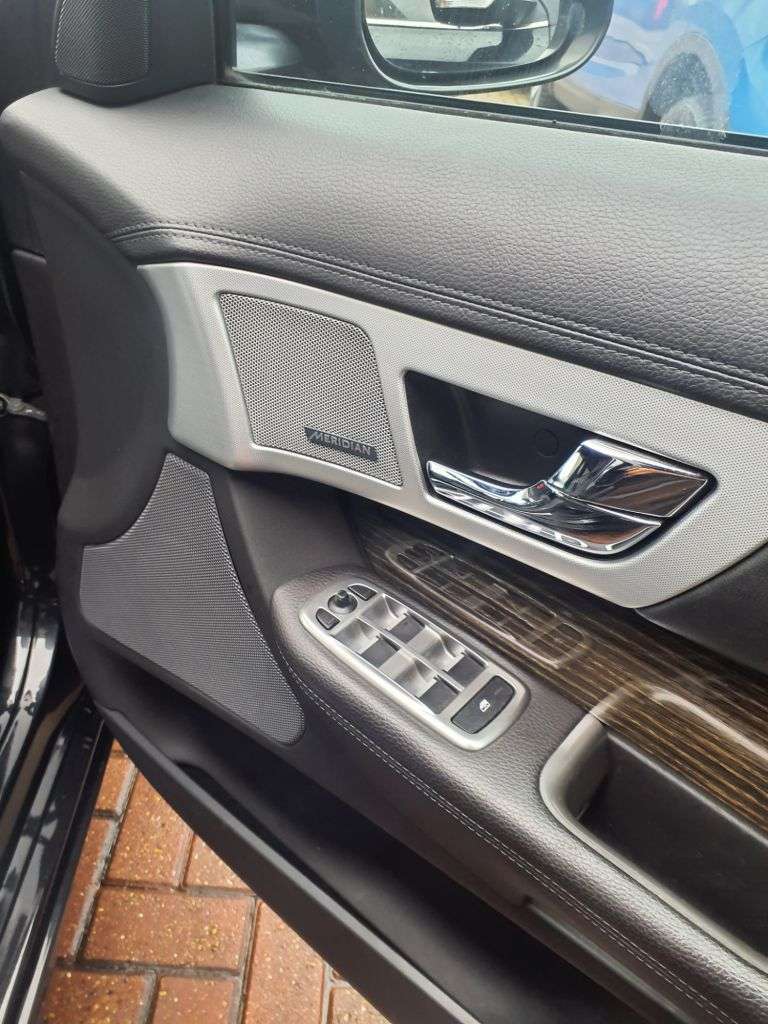 2015 JAGUAR XF 2015 JAGUAR XF