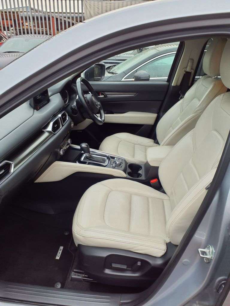 A 2018 MAZDA CX-5 2.2 SKYACTIV-D Sport Nav SUV 5dr Diesel Auto 4WD Euro 6 (s/s) (175 ps) AUTO A 2018 MAZDA CX-5 2.2 SKYACTIV-D Sport Nav SUV 5dr Diesel Auto 4WD Euro 6 (s/s) (175 ps) AUTO