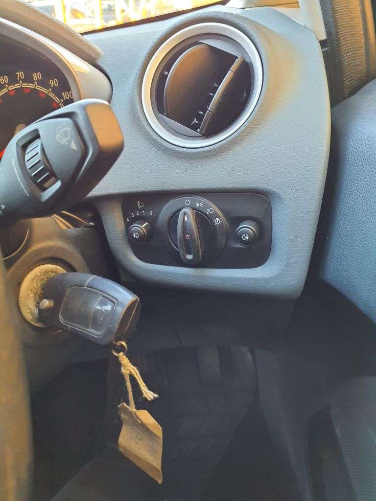 2011 FORD FIESTA 2011 FORD FIESTA