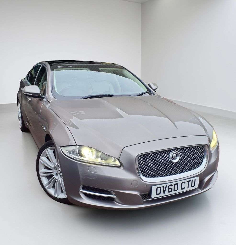 A 2010 JAGUAR XJ 3.0d V6 Portfolio Saloon 4dr Diesel Auto Euro 5 (275 ps) 3 MONTHS WARRANTY A 2010 JAGUAR XJ 3.0d V6 Portfolio Saloon 4dr Diesel Auto Euro 5 (275 ps) 3 MONTHS WARRANTY