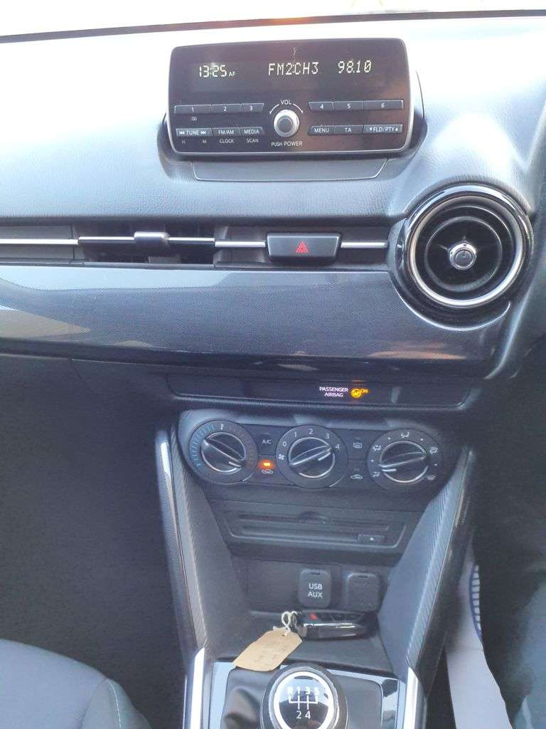 2016 MAZDA MAZDA2 2016 MAZDA MAZDA2