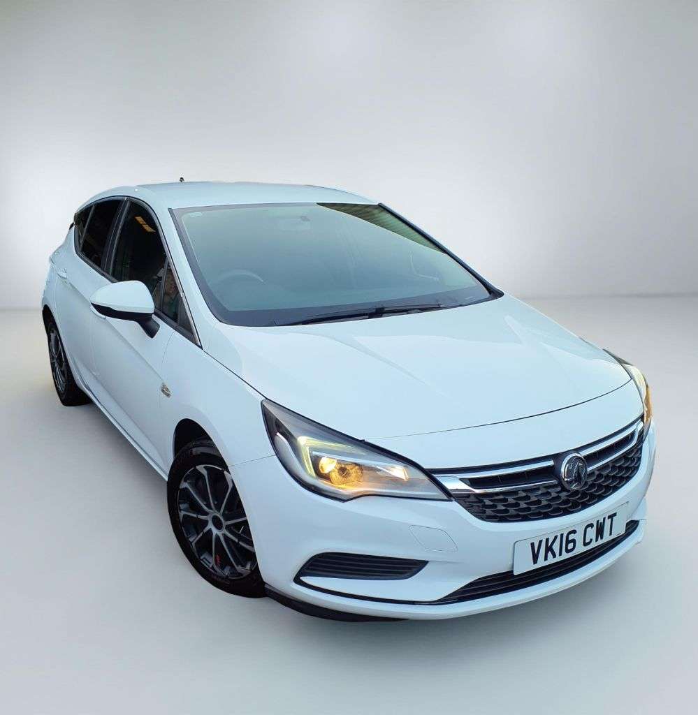 A 2016 VAUXHALL ASTRA 1.6 CDTi ecoFLEX Design Hatchback 5dr Diesel Manual Euro 6 (s/s) (110 ps) 3 A 2016 VAUXHALL ASTRA 1.6 CDTi ecoFLEX Design Hatchback 5dr Diesel Manual Euro 6 (s/s) (110 ps) 3