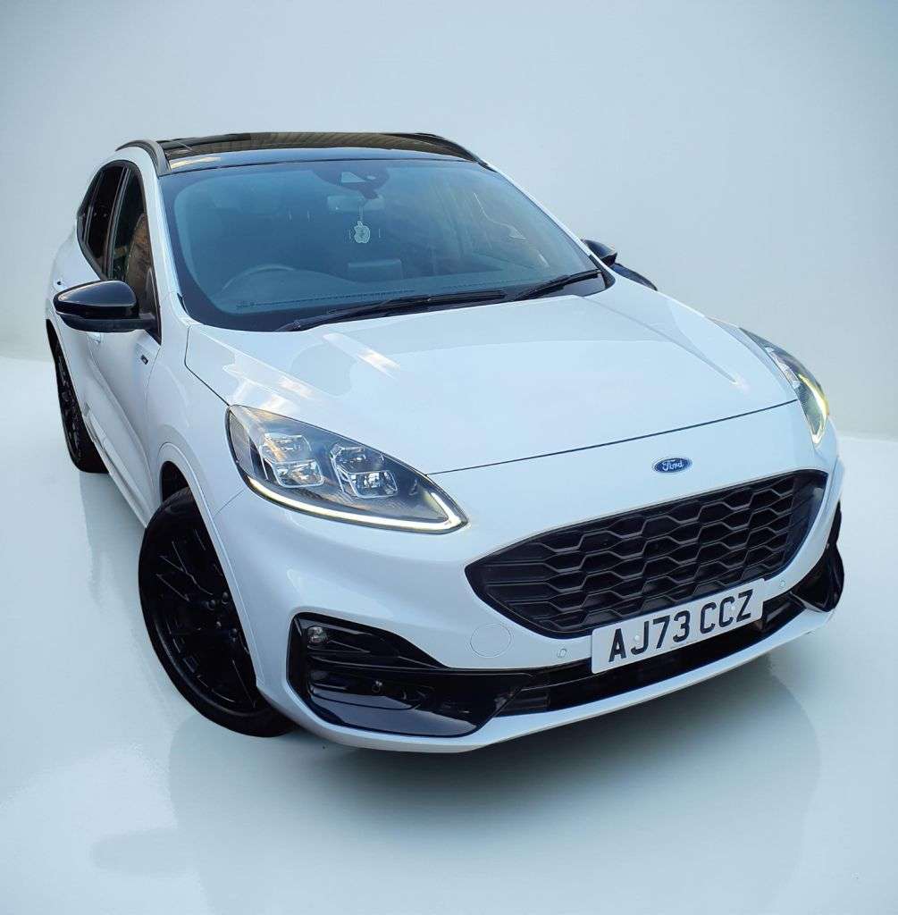 A 2024 FORD KUGA 2.5h Duratec Black Package Edition SUV 5dr Petrol Hybrid CVT Euro 6 (s/s) ( A 2024 FORD KUGA 2.5h Duratec Black Package Edition SUV 5dr Petrol Hybrid CVT Euro 6 (s/s) (