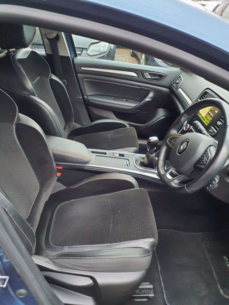 2017 RENAULT MEGANE 2017 RENAULT MEGANE