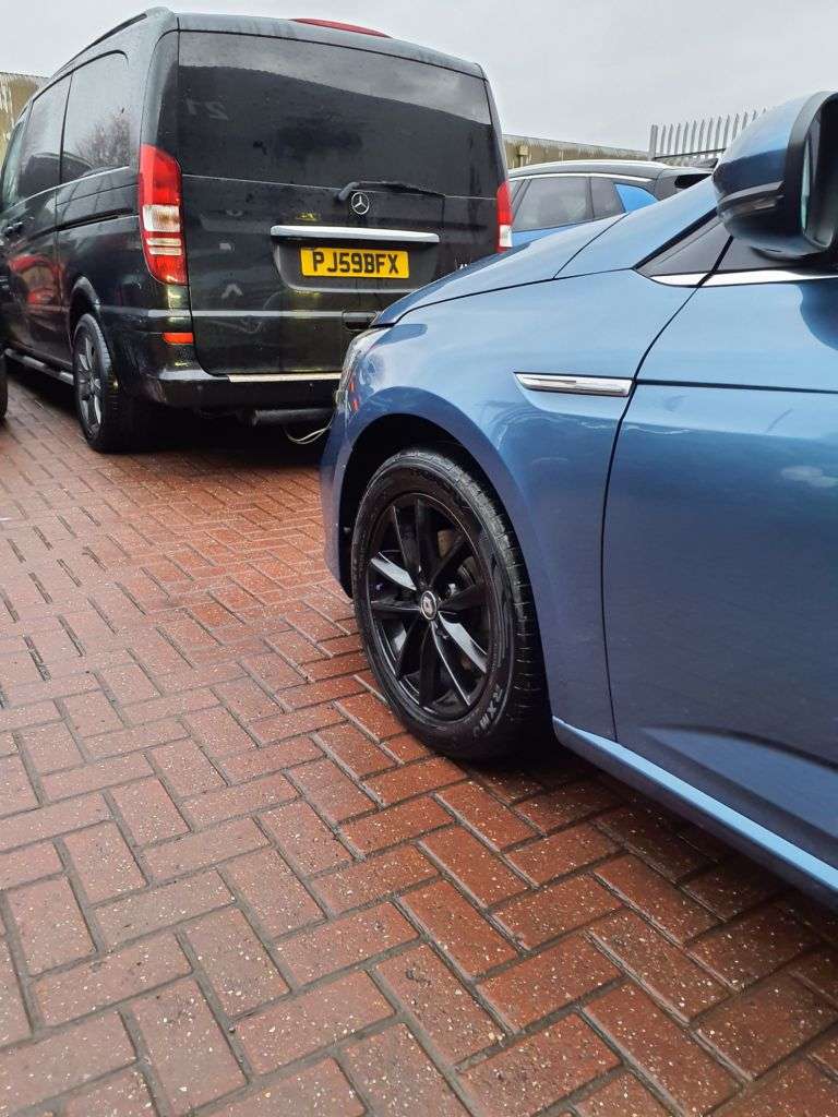 2017 RENAULT MEGANE 2017 RENAULT MEGANE