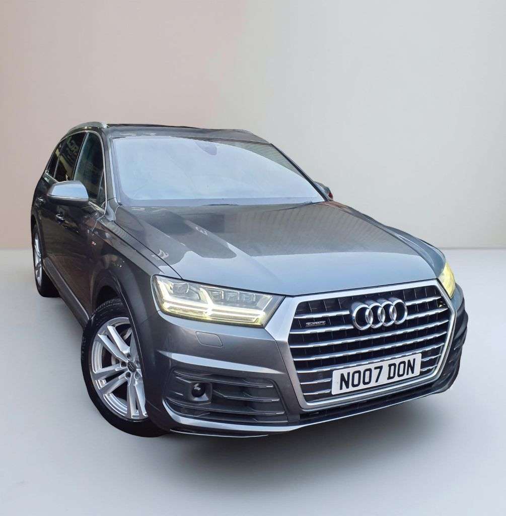 A 2015 AUDI Q7 3.0 TDI V6 S line SUV 5dr Diesel Tiptronic quattro Euro 6 (s/s) (272 ps) 6 A 2015 AUDI Q7 3.0 TDI V6 S line SUV 5dr Diesel Tiptronic quattro Euro 6 (s/s) (272 ps) 6