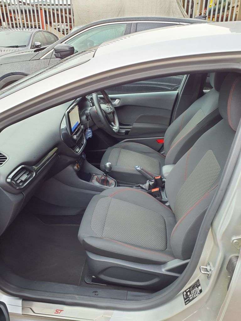 A 2021 FORD FIESTA 1.0T EcoBoost ST-Line Edition Hatchback 5dr Petrol Manual Euro 6 (s/s) (95 A 2021 FORD FIESTA 1.0T EcoBoost ST-Line Edition Hatchback 5dr Petrol Manual Euro 6 (s/s) (95