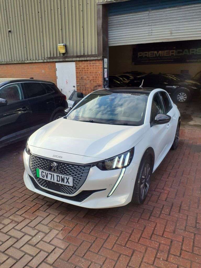 A 2021 PEUGEOT E-208 50kWh GT Hatchback 5dr Electric Auto (136 ps) 6 MONTH WARRANTY A 2021 PEUGEOT E-208 50kWh GT Hatchback 5dr Electric Auto (136 ps) 6 MONTH WARRANTY