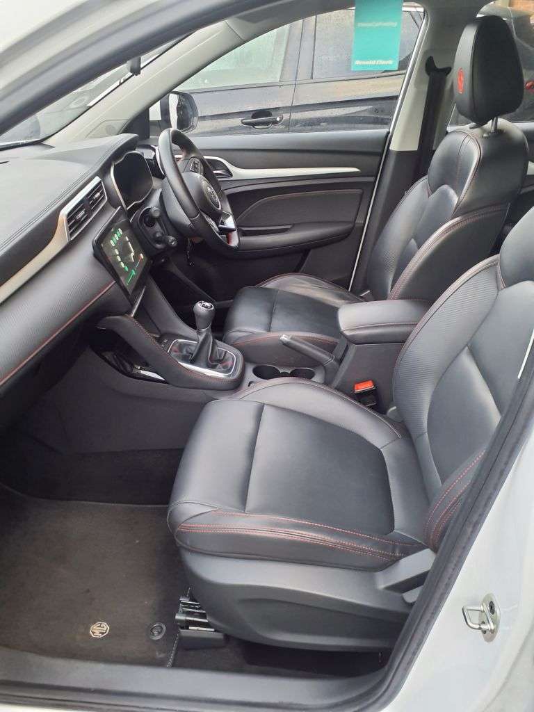 A 2022 MG MG ZS 1.5 VTi-TECH Exclusive SUV 5dr Petrol Manual Euro 6 (s/s) (106 ps) 6 MONTH A 2022 MG MG ZS 1.5 VTi-TECH Exclusive SUV 5dr Petrol Manual Euro 6 (s/s) (106 ps) 6 MONTH