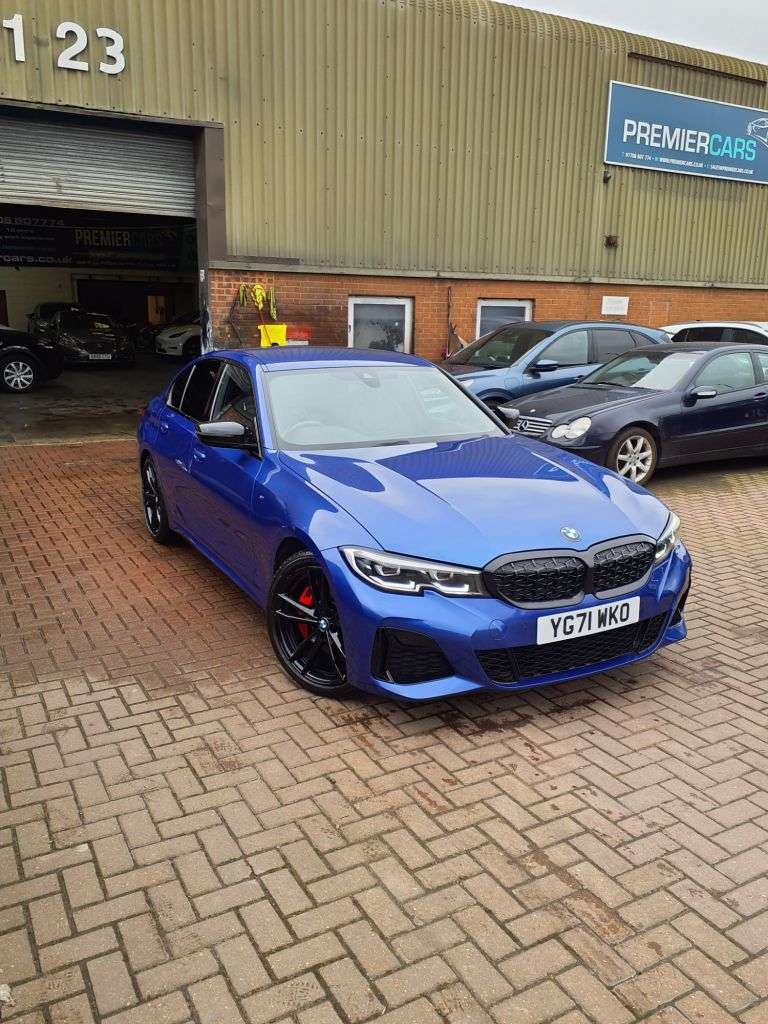 A 2021 BMW 3 SERIES 3.0 M340d MHT Saloon 4dr Diesel Hybrid Auto xDrive Euro 6 (s/s) (340 ps) 6 A 2021 BMW 3 SERIES 3.0 M340d MHT Saloon 4dr Diesel Hybrid Auto xDrive Euro 6 (s/s) (340 ps) 6