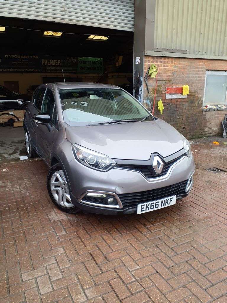 A 2016 RENAULT CAPTUR 1.5 dCi ENERGY Dynamique Nav SUV 5dr Diesel Auto Euro 6 (s/s) (90 ps) 3 MON A 2016 RENAULT CAPTUR 1.5 dCi ENERGY Dynamique Nav SUV 5dr Diesel Auto Euro 6 (s/s) (90 ps) 3 MON