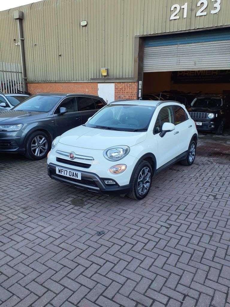 A 2017 FIAT 500X 1.6 MultiJetII Cross SUV 5dr Diesel DCT Euro 6 (s/s) (120 ps) 3 MONTHS WARR A 2017 FIAT 500X 1.6 MultiJetII Cross SUV 5dr Diesel DCT Euro 6 (s/s) (120 ps) 3 MONTHS WARR