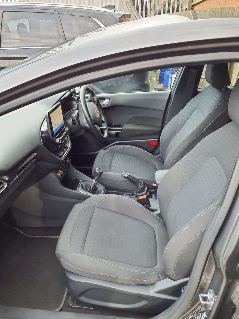 A 2020 FORD FIESTA 1.0T EcoBoost Titanium Hatchback 5dr Petrol Manual Euro 6 (s/s) (95 ps) 6 M A 2020 FORD FIESTA 1.0T EcoBoost Titanium Hatchback 5dr Petrol Manual Euro 6 (s/s) (95 ps) 6 M