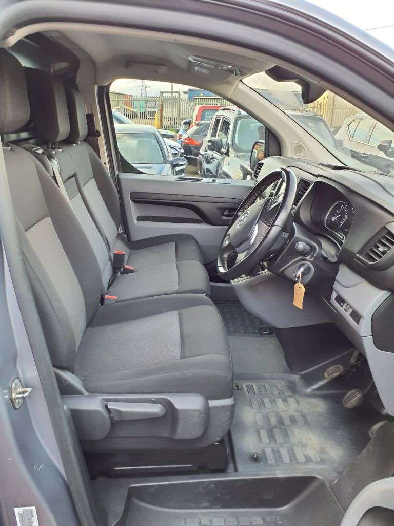 2022 VAUXHALL VIVARO 2022 VAUXHALL VIVARO