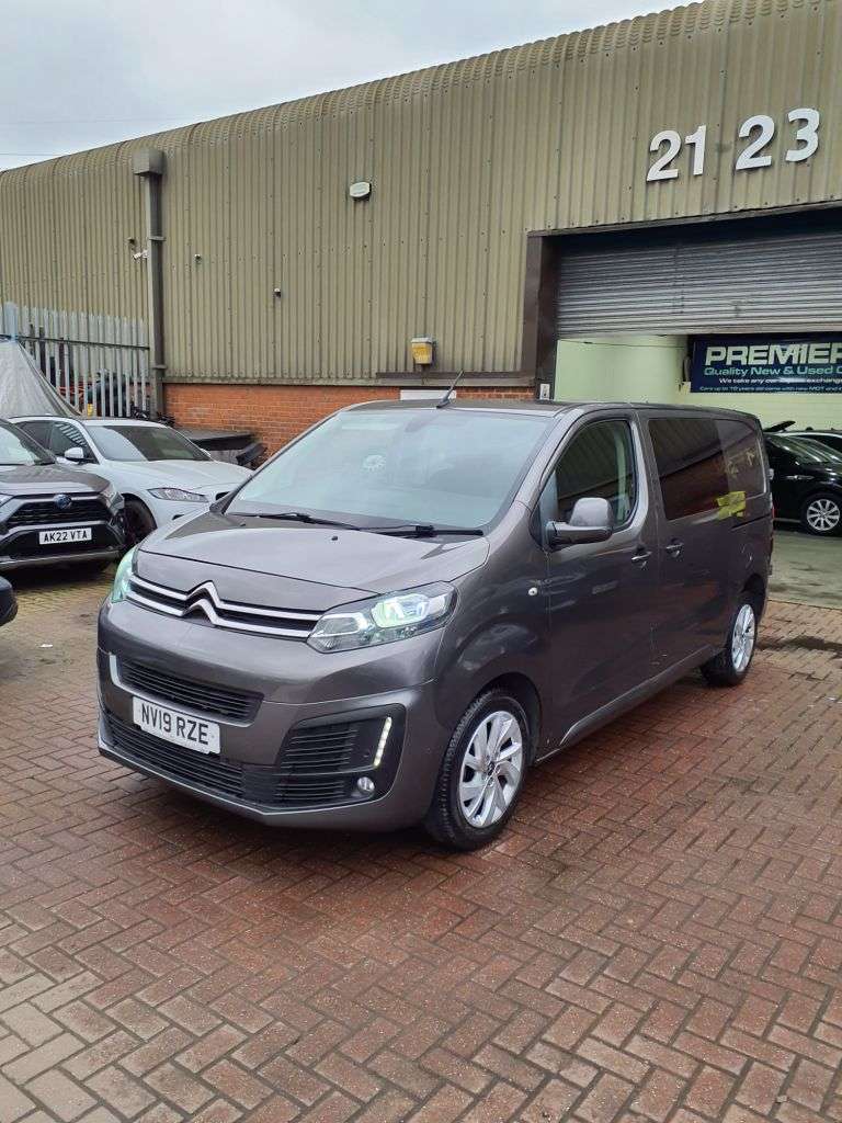 A 2019 CITROEN DISPATCH 2.0 BlueHDi 1250 Enterprise Plus M Crew Van Double Cab 6dr Diesel EAT6 MWB A 2019 CITROEN DISPATCH 2.0 BlueHDi 1250 Enterprise Plus M Crew Van Double Cab 6dr Diesel EAT6 MWB