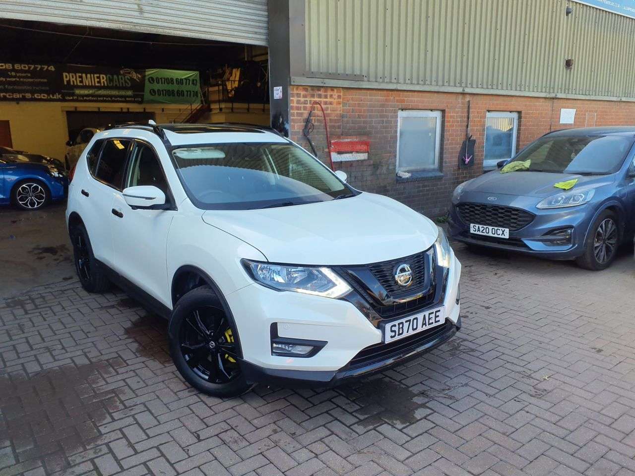 A 2020 NISSAN X-TRAIL 1.3 DIG-T N-Connecta SUV 5dr Petrol DCT Auto Euro 6 (s/s) (160 ps) 6 MONTH A 2020 NISSAN X-TRAIL 1.3 DIG-T N-Connecta SUV 5dr Petrol DCT Auto Euro 6 (s/s) (160 ps) 6 MONTH