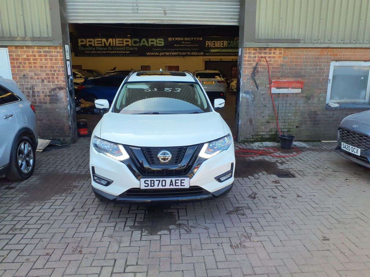 A 2020 NISSAN X-TRAIL 1.3 DIG-T N-Connecta SUV 5dr Petrol DCT Auto Euro 6 (s/s) (160 ps) 6 MONTH A 2020 NISSAN X-TRAIL 1.3 DIG-T N-Connecta SUV 5dr Petrol DCT Auto Euro 6 (s/s) (160 ps) 6 MONTH