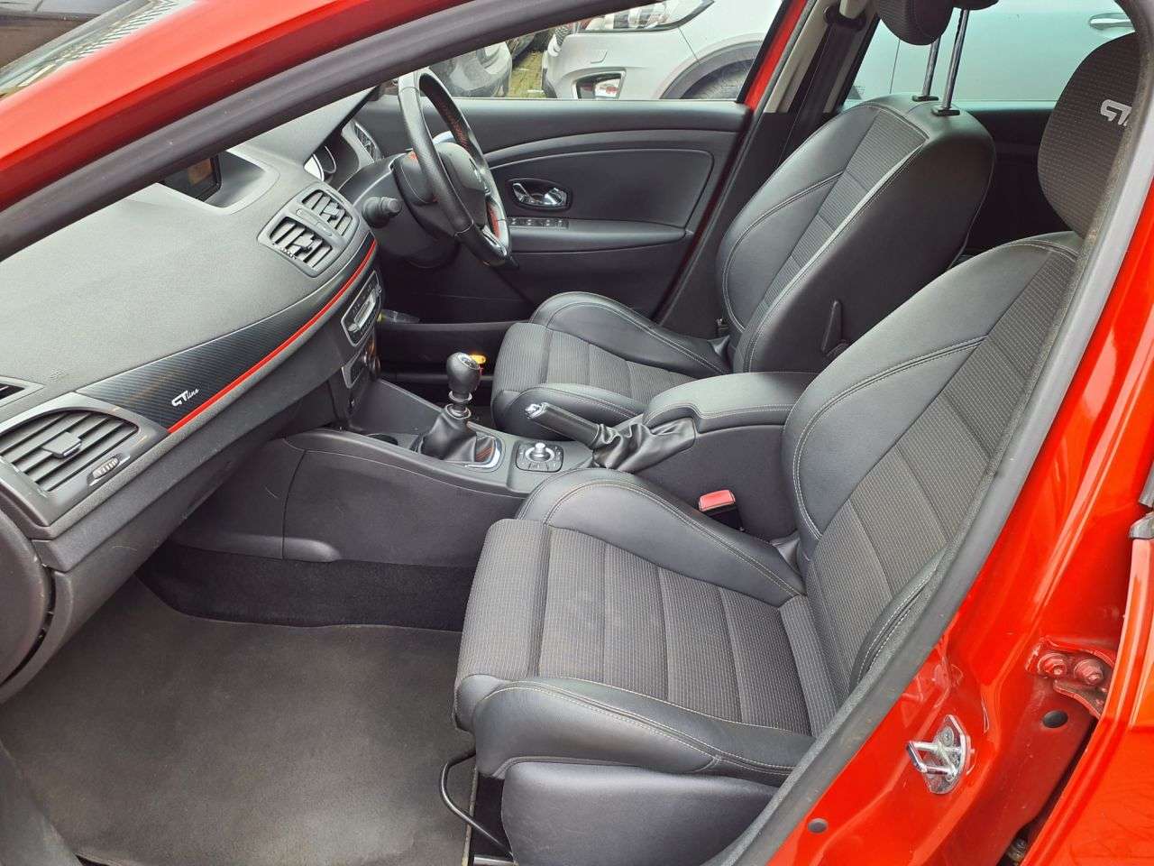 A 2016 RENAULT MEGANE 1.6 dCi GT Line Nav Sport Tourer 5dr Diesel Manual Euro 6 (s/s) (130 ps) 6 A 2016 RENAULT MEGANE 1.6 dCi GT Line Nav Sport Tourer 5dr Diesel Manual Euro 6 (s/s) (130 ps) 6