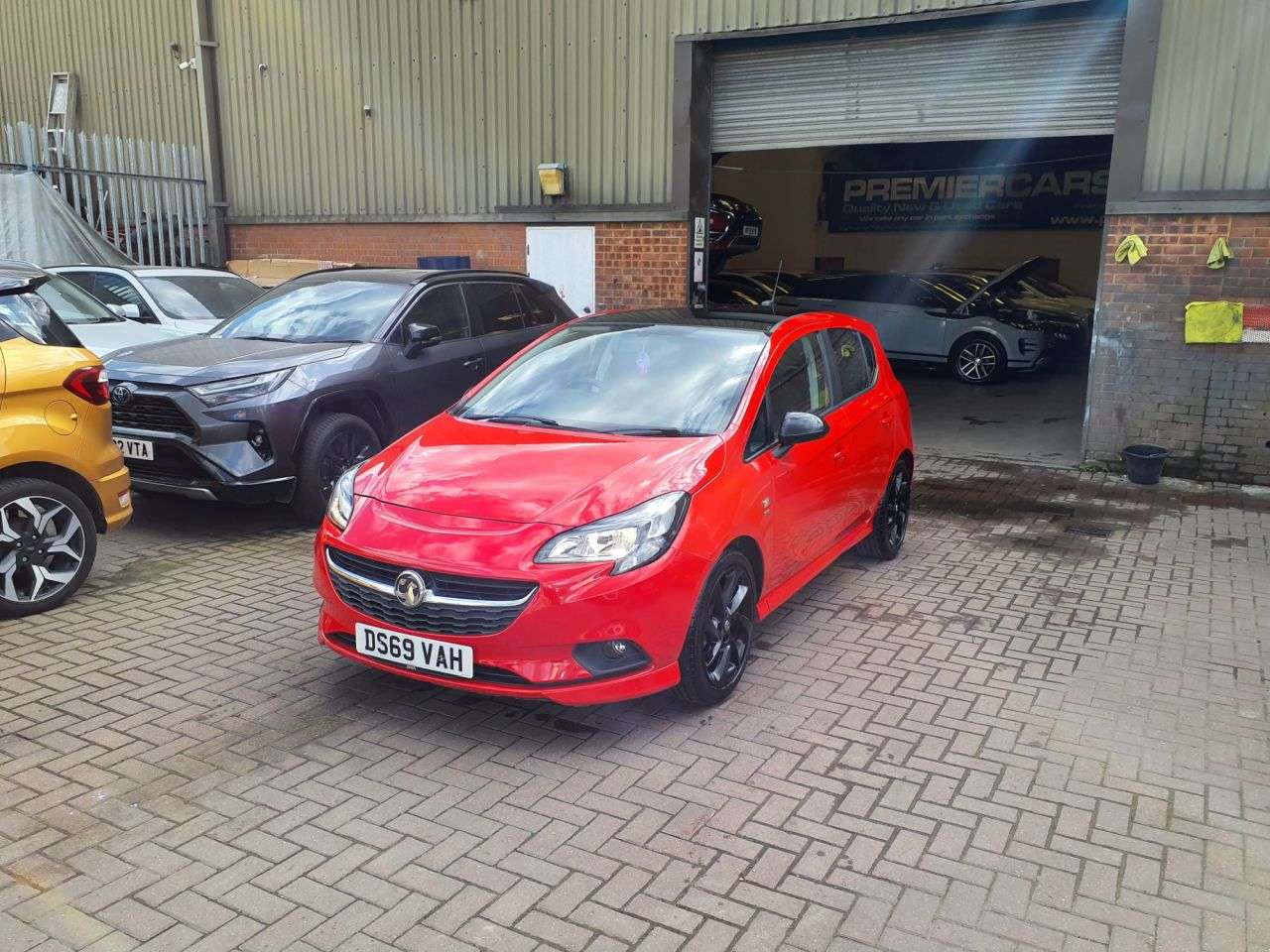 A 2019 VAUXHALL CORSA 1.4i SRi VX Line Nav Black Hatchback 5dr Petrol Manual Euro 6 (s/s) (90 ps) A 2019 VAUXHALL CORSA 1.4i SRi VX Line Nav Black Hatchback 5dr Petrol Manual Euro 6 (s/s) (90 ps)