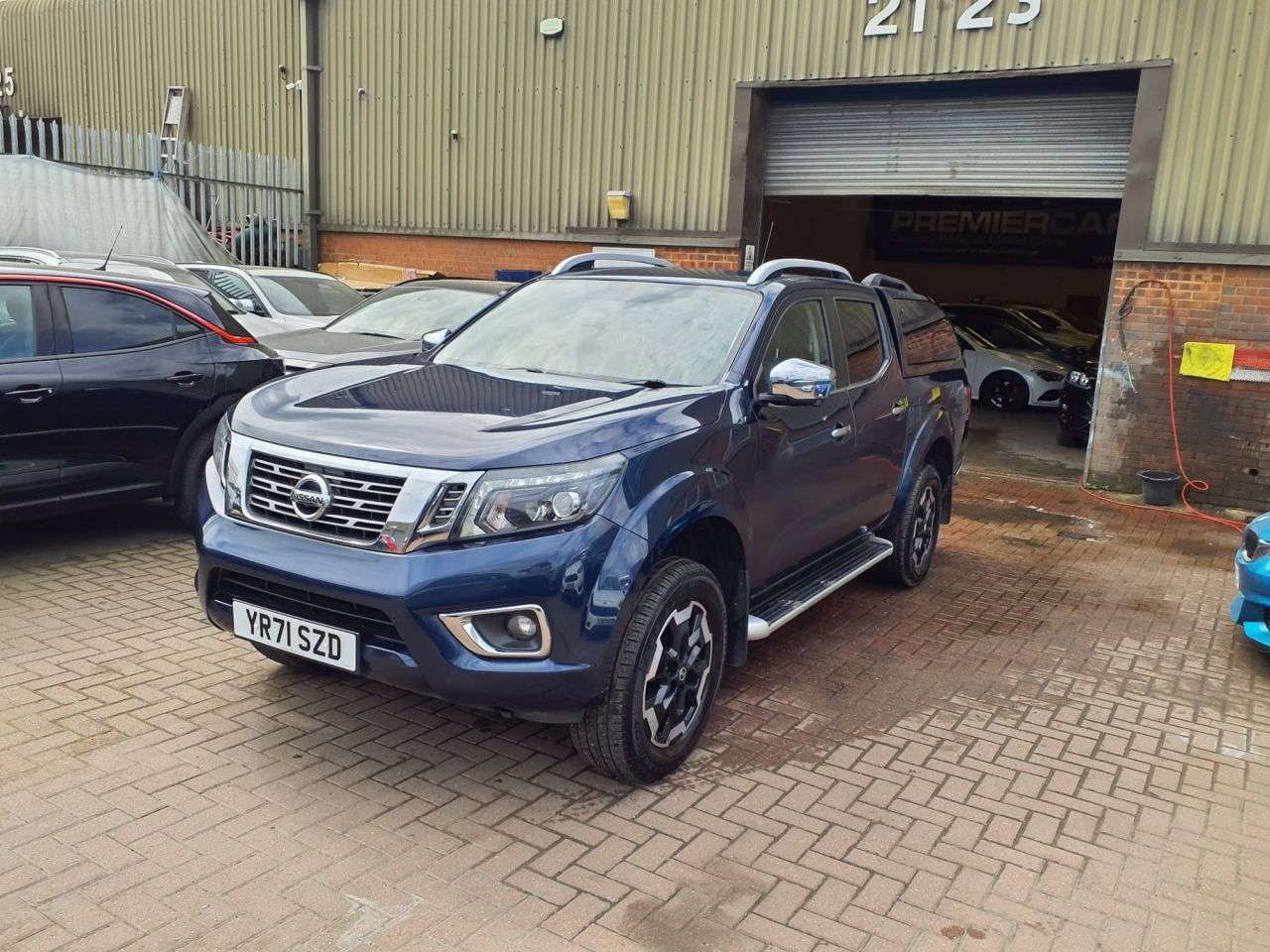 A 2021 NISSAN NAVARA 2.3 dCi Tekna Pickup Double Cab 4dr Diesel Auto 4WD Euro 6 (190 ps) 6 MONTH A 2021 NISSAN NAVARA 2.3 dCi Tekna Pickup Double Cab 4dr Diesel Auto 4WD Euro 6 (190 ps) 6 MONTH