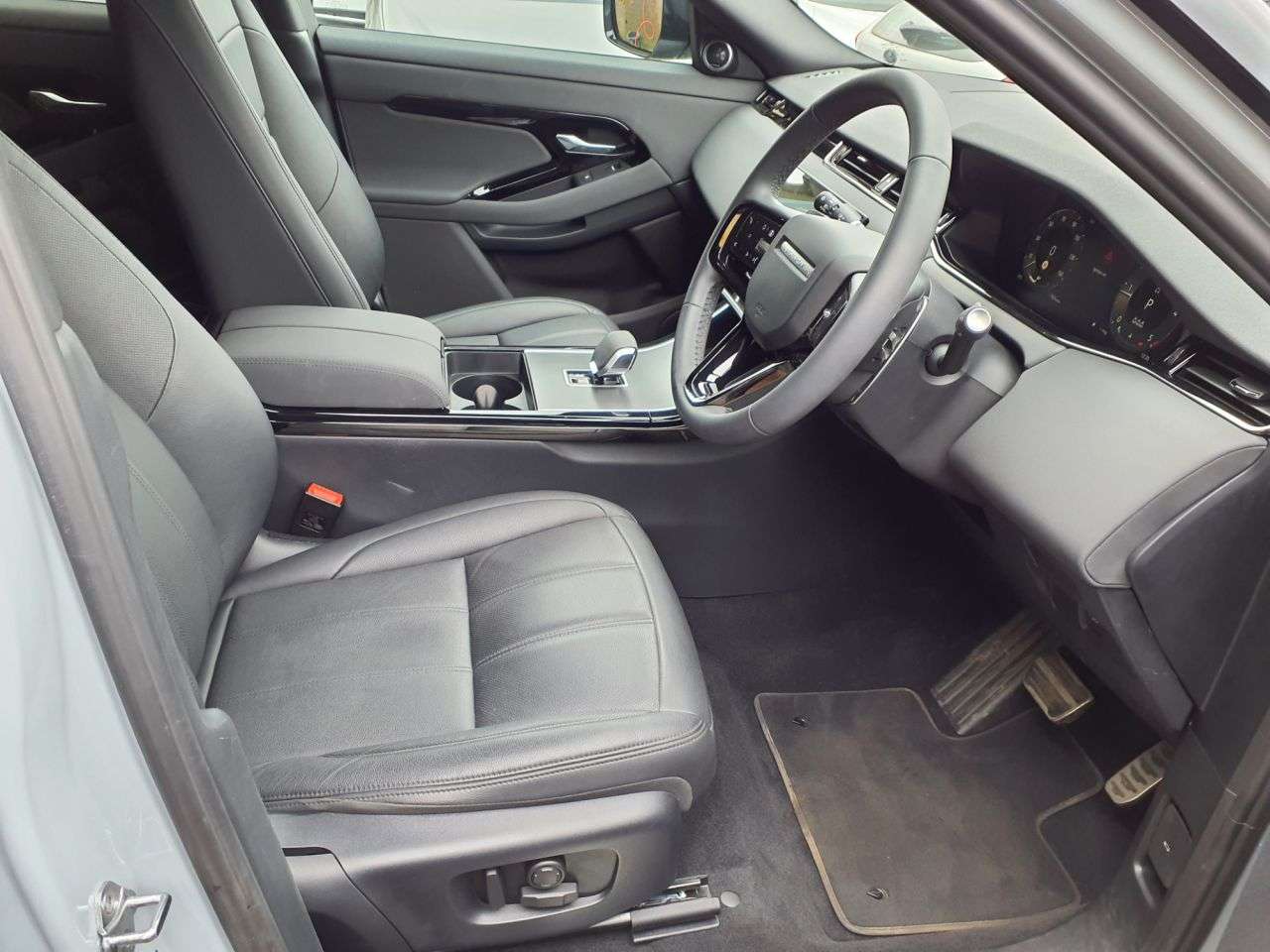 2024 LAND ROVER RANGE ROVER EVOQUE 2024 LAND ROVER RANGE ROVER EVOQUE