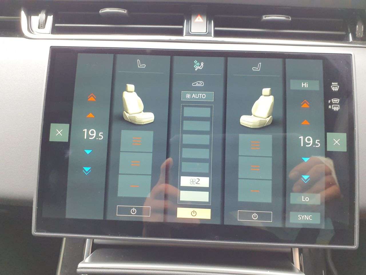 2024 LAND ROVER RANGE ROVER EVOQUE 2024 LAND ROVER RANGE ROVER EVOQUE