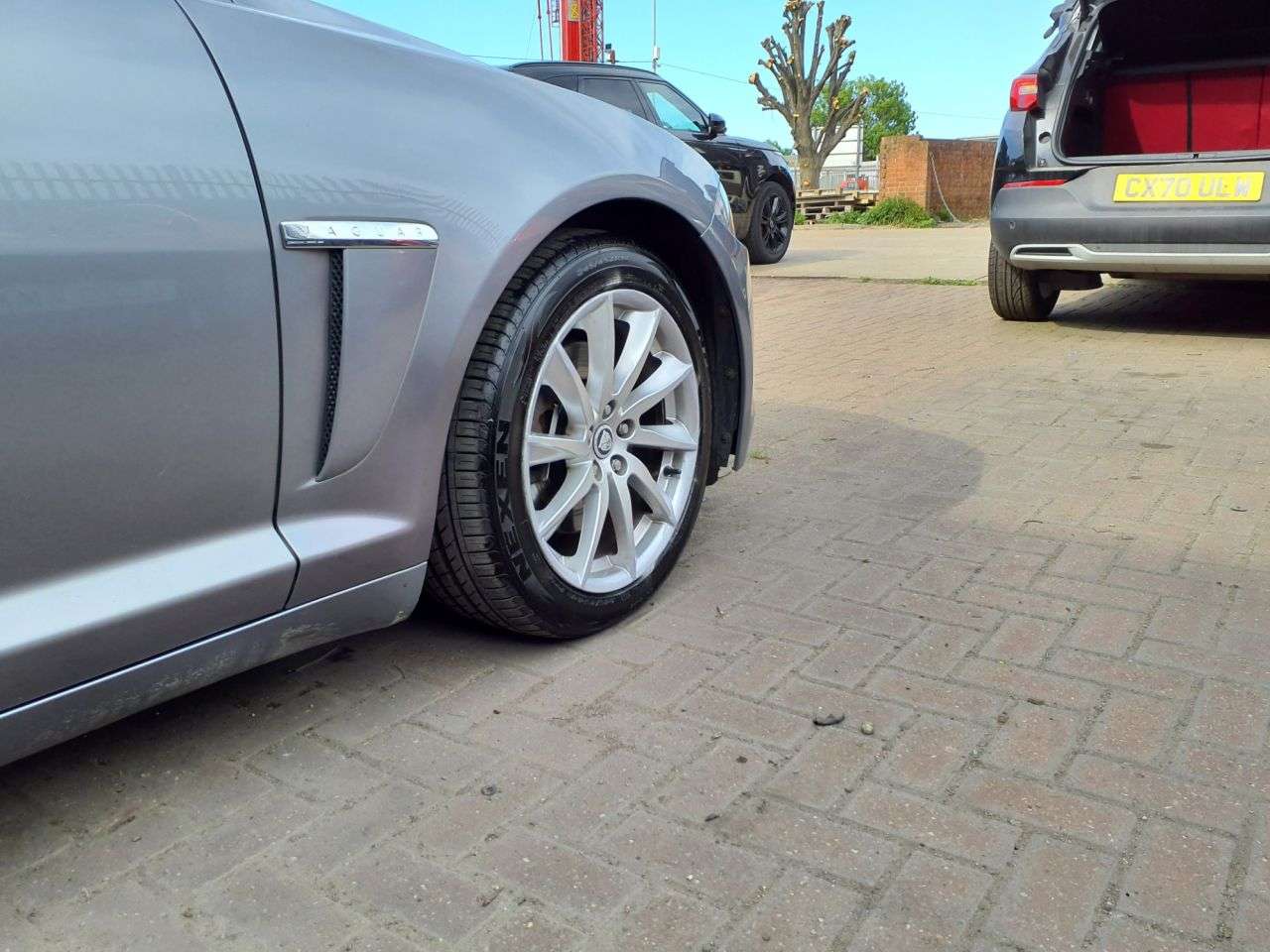 2011 JAGUAR XF 2011 JAGUAR XF