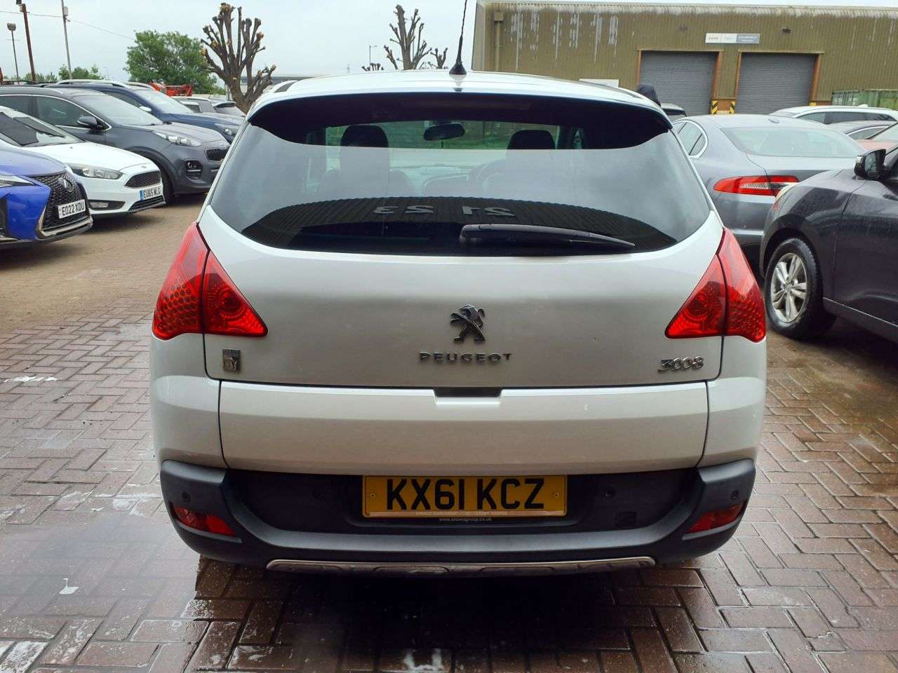 2011 PEUGEOT 3008 2011 PEUGEOT 3008
