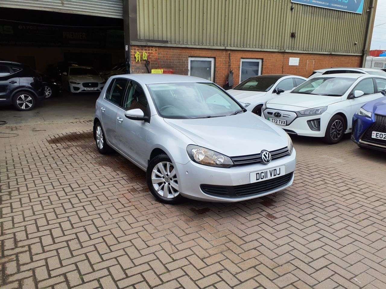 A 2011 VOLKSWAGEN GOLF 1.4 TSI Match Hatchback 5dr Petrol DSG Euro 5 (122 ps) AIRCON AUTOMATIC A 2011 VOLKSWAGEN GOLF 1.4 TSI Match Hatchback 5dr Petrol DSG Euro 5 (122 ps) AIRCON AUTOMATIC