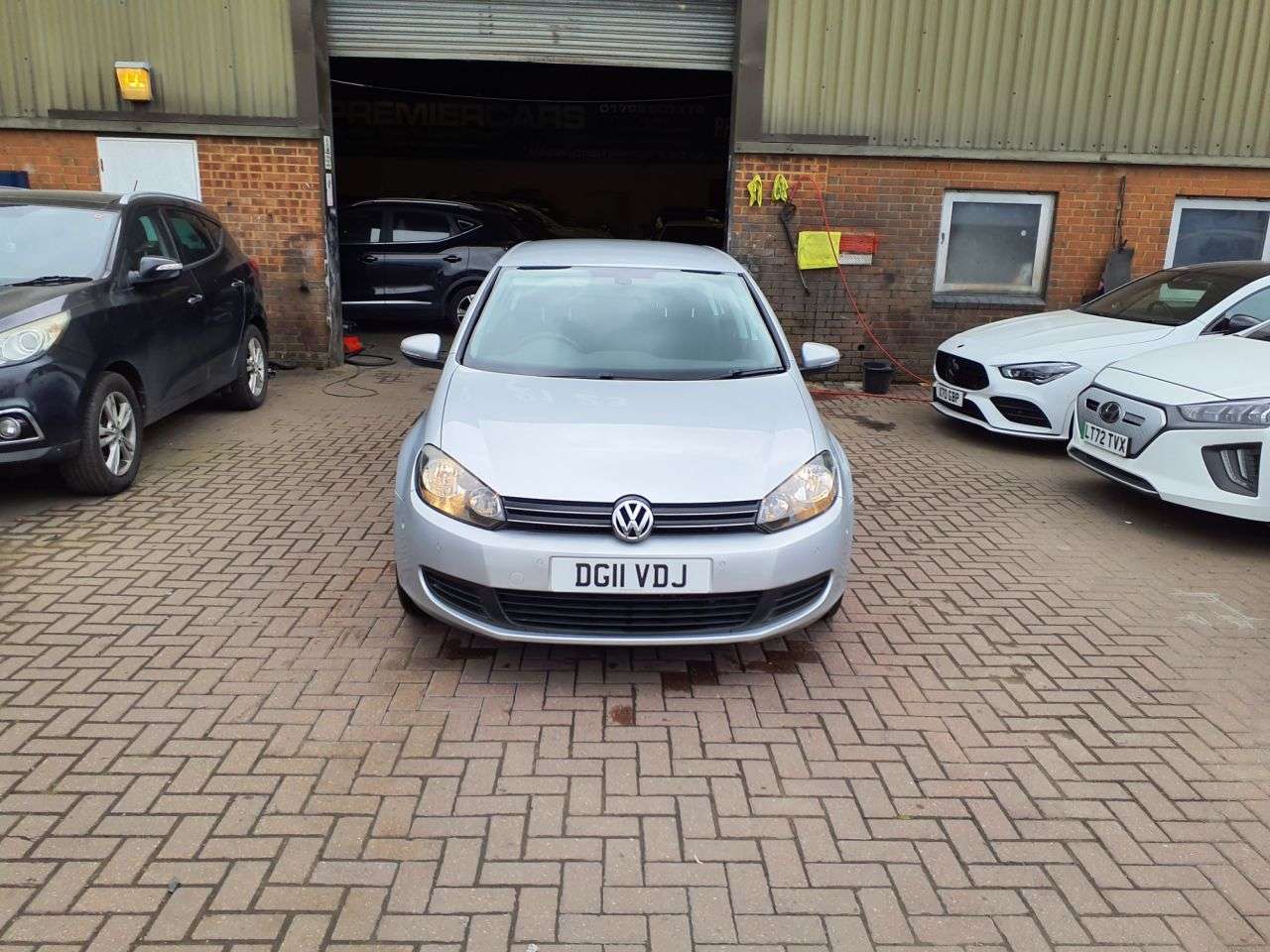 A 2011 VOLKSWAGEN GOLF 1.4 TSI Match Hatchback 5dr Petrol DSG Euro 5 (122 ps) AIRCON AUTOMATIC A 2011 VOLKSWAGEN GOLF 1.4 TSI Match Hatchback 5dr Petrol DSG Euro 5 (122 ps) AIRCON AUTOMATIC