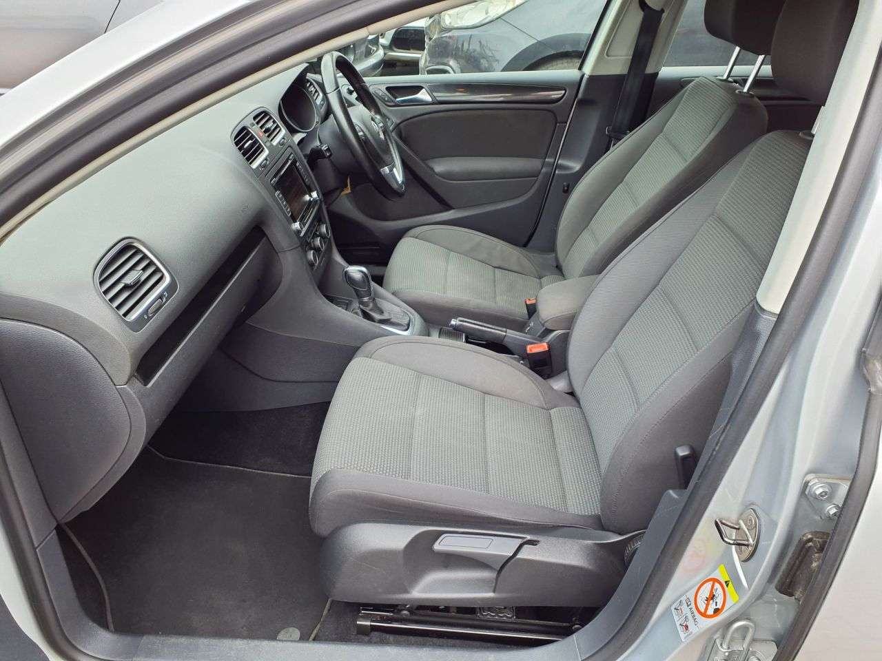 A 2011 VOLKSWAGEN GOLF 1.4 TSI Match Hatchback 5dr Petrol DSG Euro 5 (122 ps) AIRCON AUTOMATIC A 2011 VOLKSWAGEN GOLF 1.4 TSI Match Hatchback 5dr Petrol DSG Euro 5 (122 ps) AIRCON AUTOMATIC
