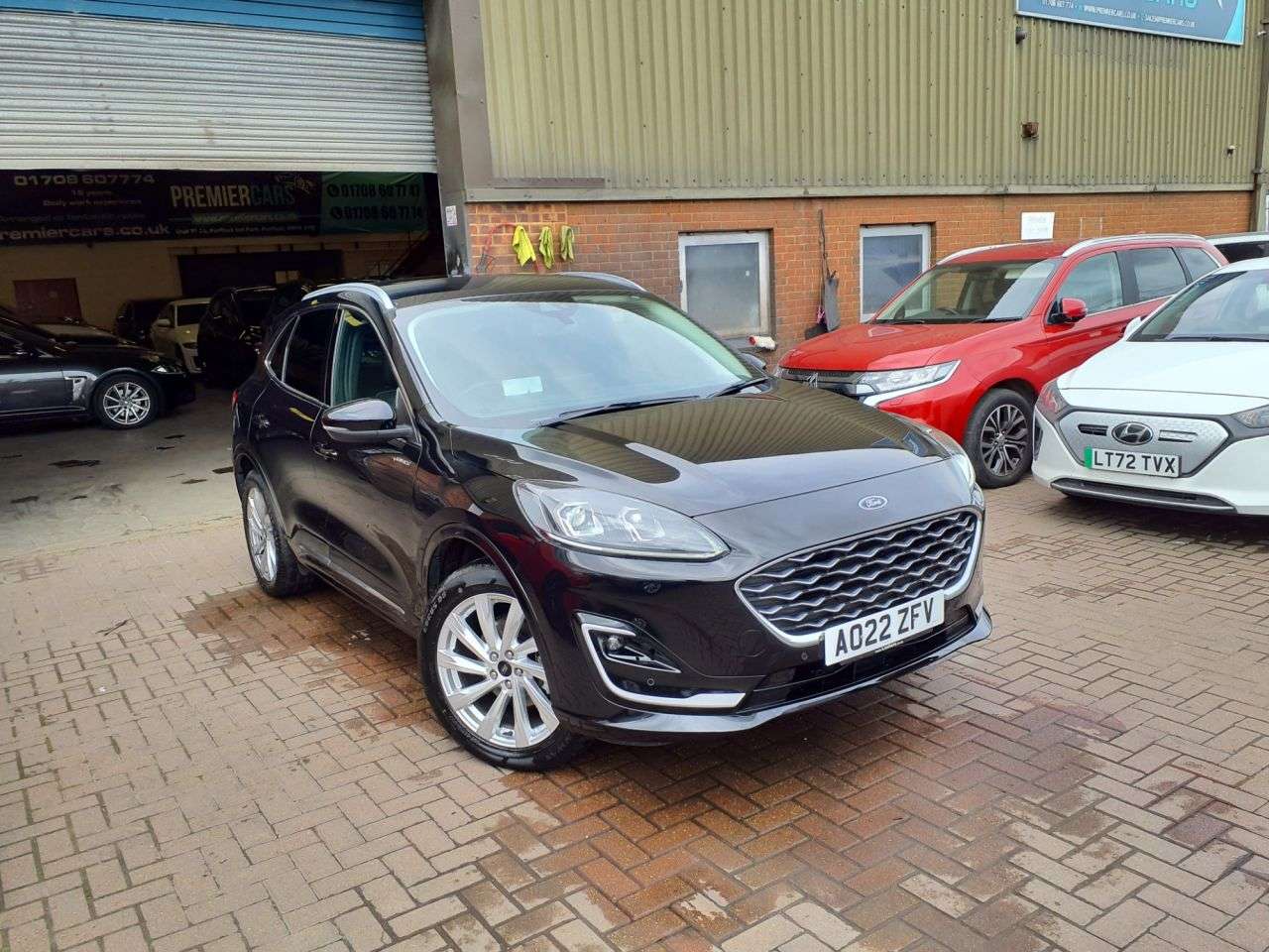 A 2022 FORD KUGA 2.5 Duratec 14.4kWh Vignale SUV 5dr Petrol Plug-in Hybrid CVT Euro 6 (s/s) A 2022 FORD KUGA 2.5 Duratec 14.4kWh Vignale SUV 5dr Petrol Plug-in Hybrid CVT Euro 6 (s/s)