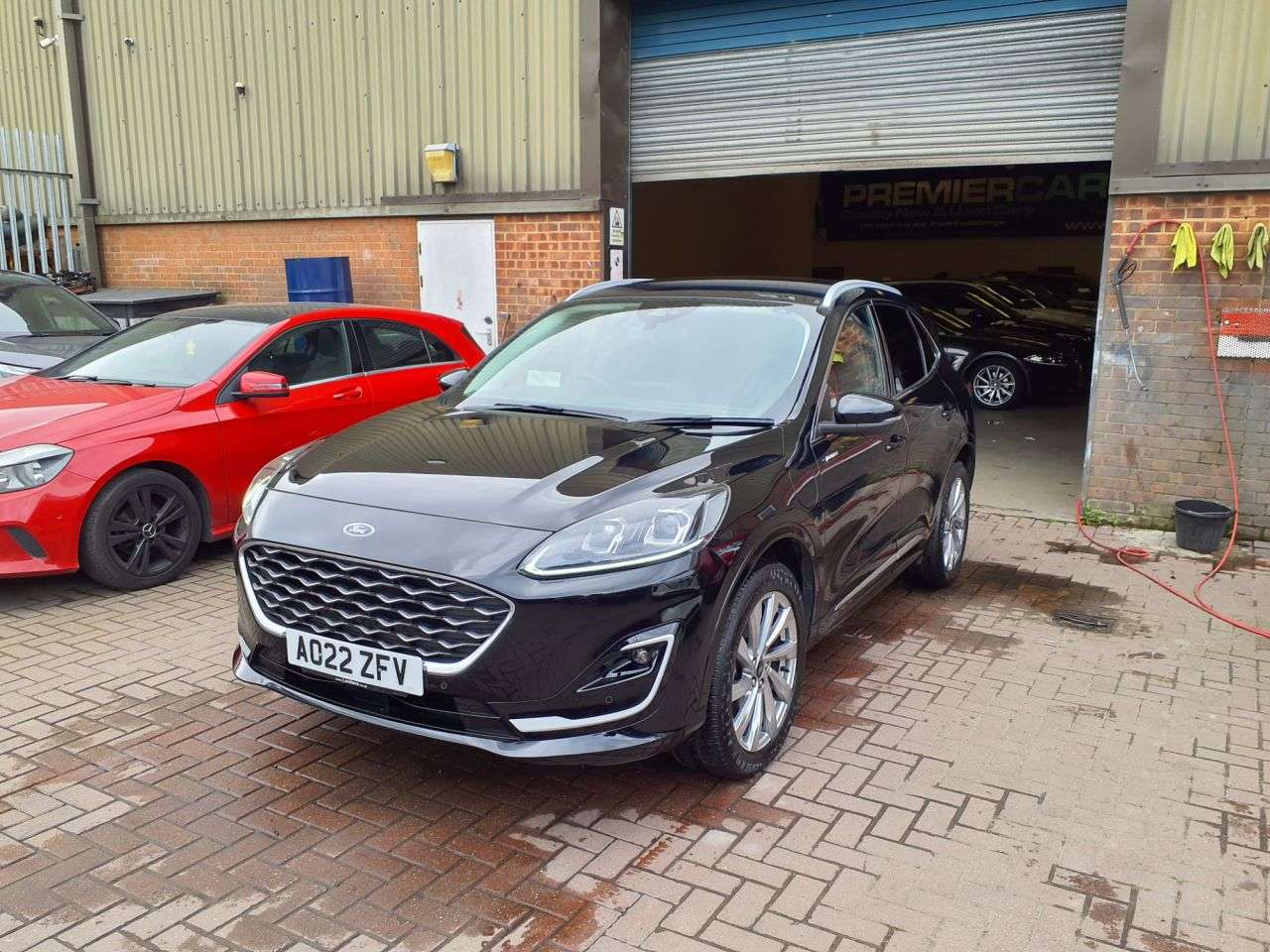 A 2022 FORD KUGA 2.5 Duratec 14.4kWh Vignale SUV 5dr Petrol Plug-in Hybrid CVT Euro 6 (s/s) A 2022 FORD KUGA 2.5 Duratec 14.4kWh Vignale SUV 5dr Petrol Plug-in Hybrid CVT Euro 6 (s/s)
